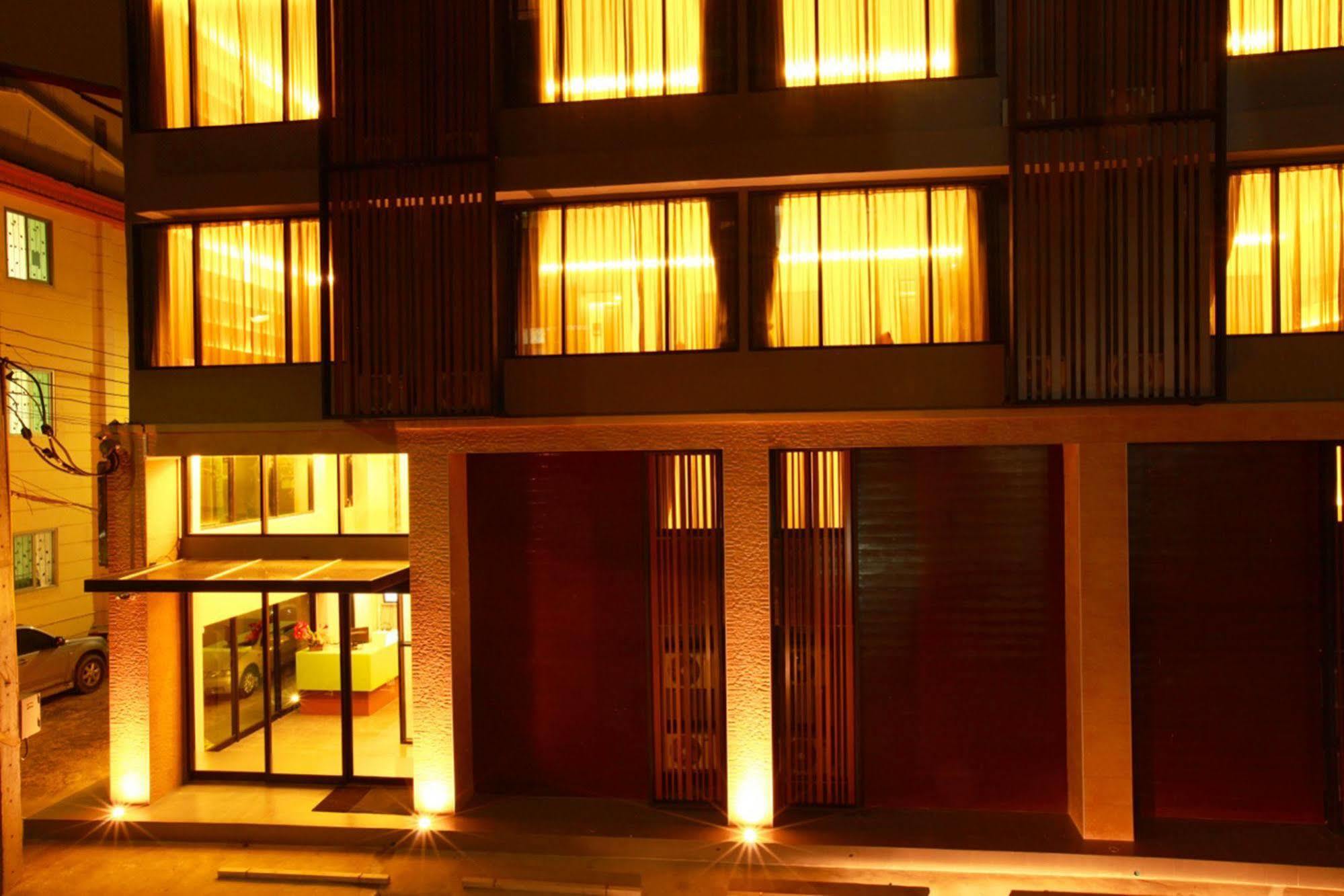 The Bangkok Major Suite Exterior foto